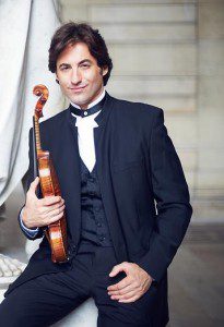 Phillipe Quint is guest violinist at the Springfield Symphony Orchestra opening concert. (Photo by Benjamin Brolet)